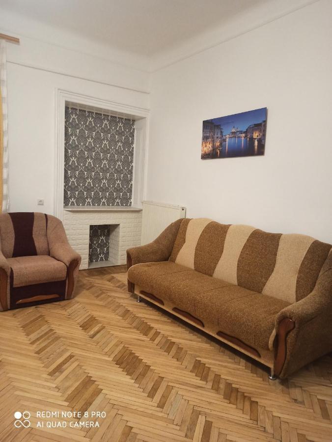 Apartament On Franka Street Apartment Lviv Exterior photo