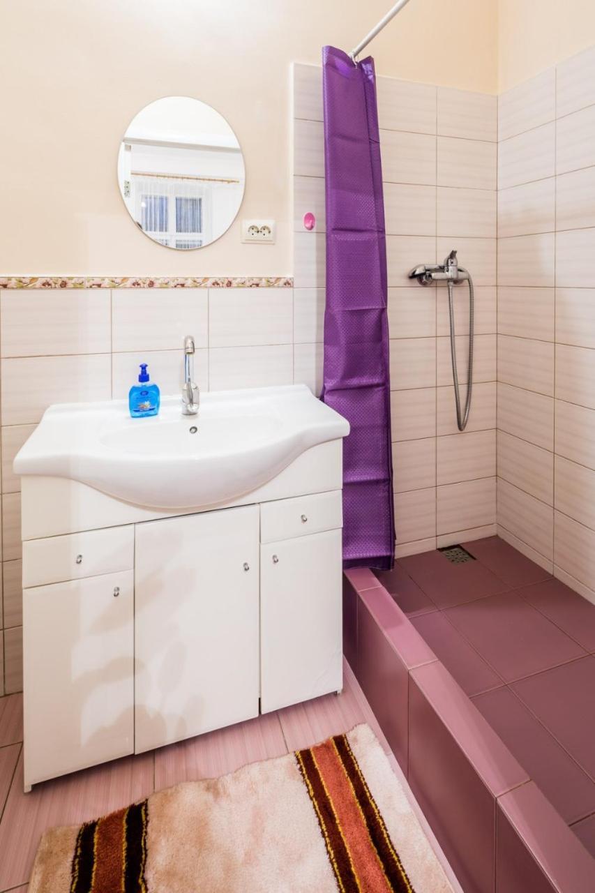 Apartament On Franka Street Apartment Lviv Exterior photo